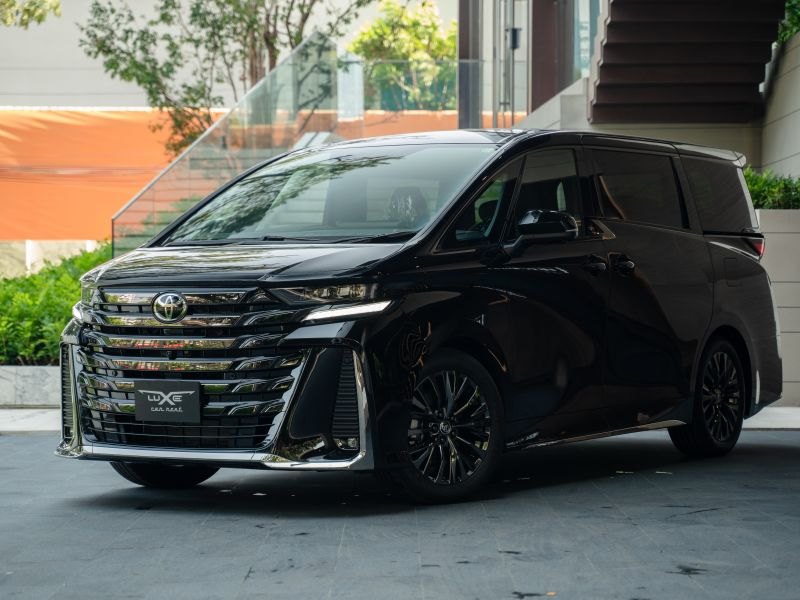 Toyota Vellfire 2.5 HEV